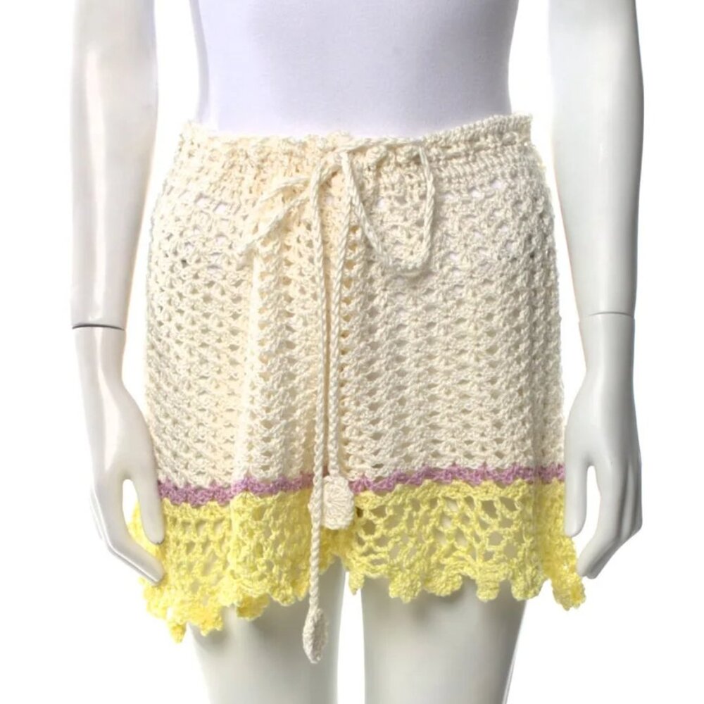 Andreeva High Rise Cotton Crochet Mini Shorts, Resort Wear, Size Medium - Picture 5 of 7
